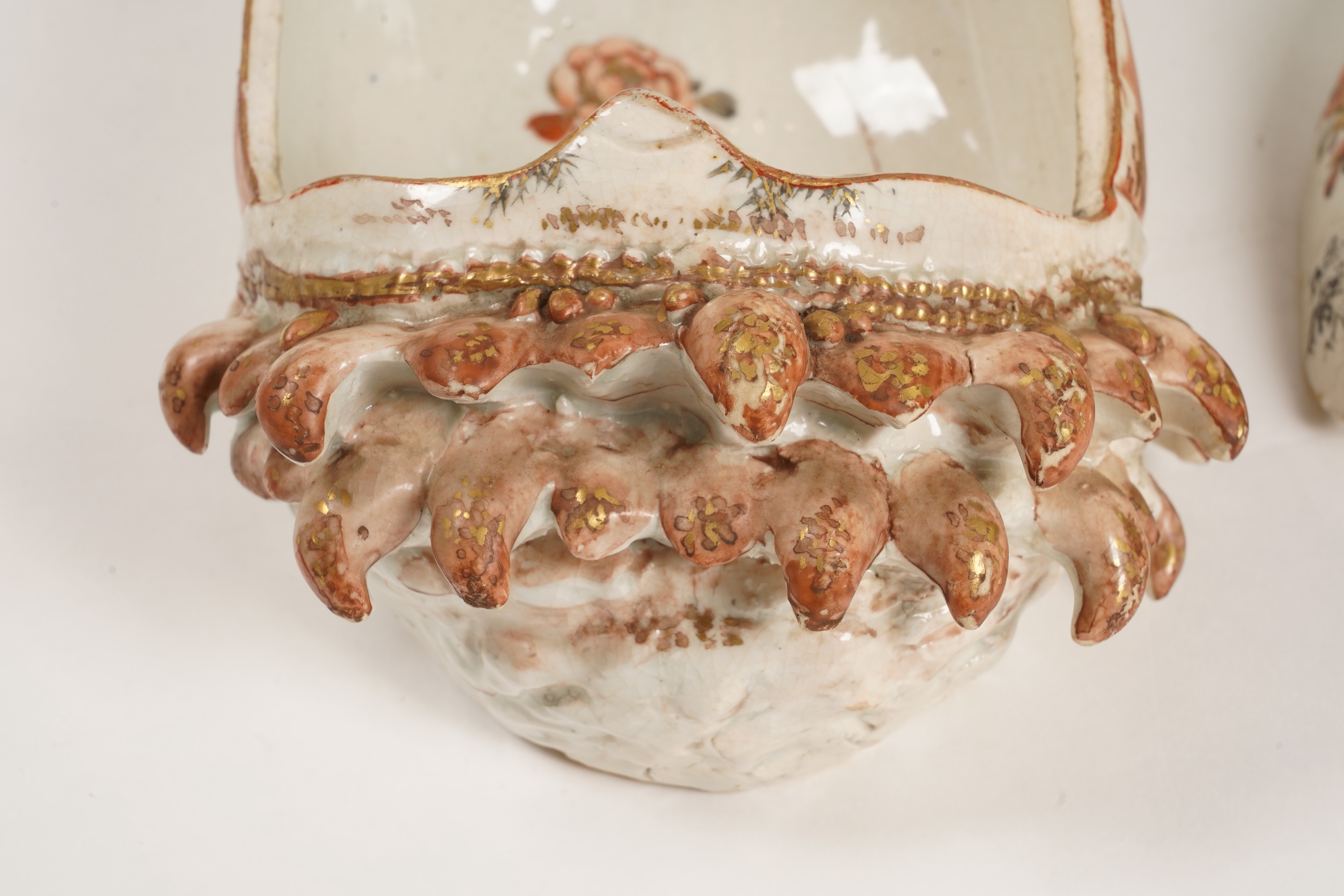 An unusual Japanese Kutani shell shaped vessel, 19th century